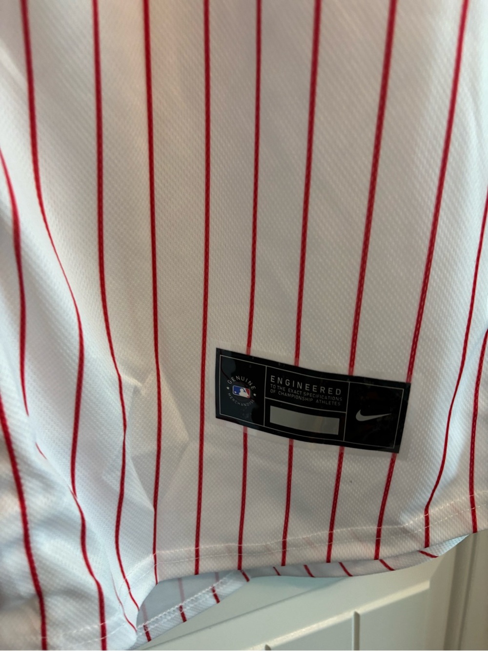 Philadelphia Phillies Kyle Schwarber Jersey - Picture 3 of 6